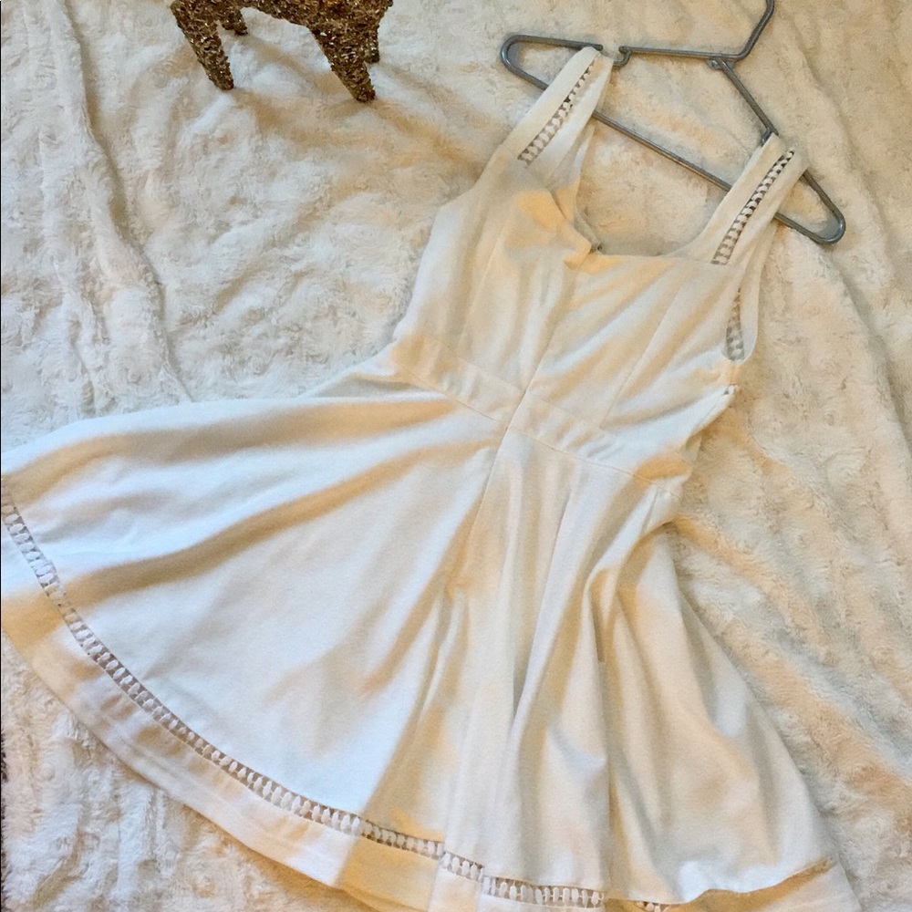 Francesca’s white dress - Picture 2 of 2